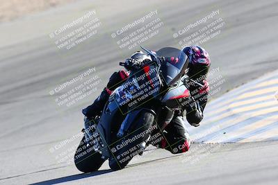 media/Jan-08-2022-SoCal Trackdays (Sat) [[1ec2777125]]/Turn 10 (2pm)/